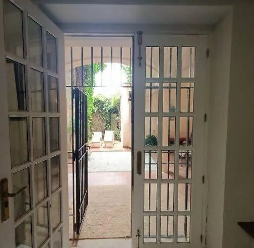 Lägenhet Casa Aguila Casco Antiguo Patio Privado Caces