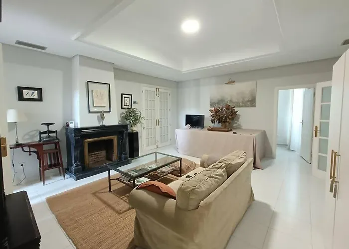 Casa Aguila Casco Antiguo Patio Privado * Caces